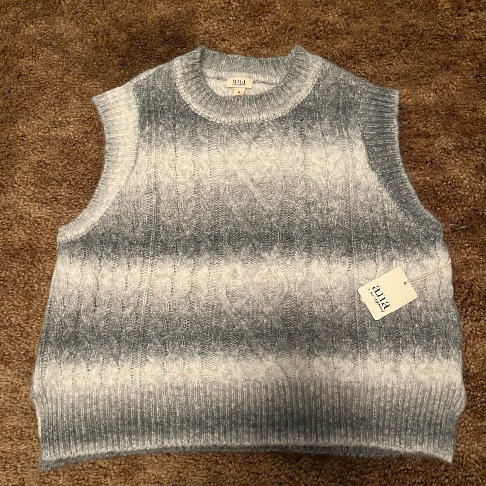A.N.A. Gray and White Knit Sweater Vest size XL NWT